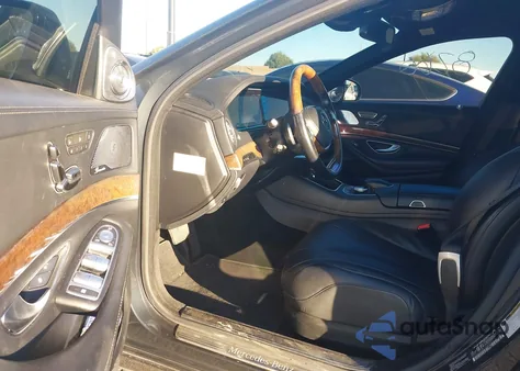 2014 Mercedes-Benz S 550 z USA, uszkodzony, nr VIN WDDUG8CB6EA048571